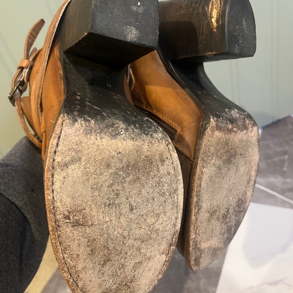 FREEBIRD - Women’s Tan Leather Ankle Boots with Strap Detail - size 9 - Picture 4 of 4